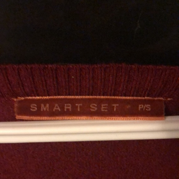 Small Lightweight Sweater - Picture 4 of 8